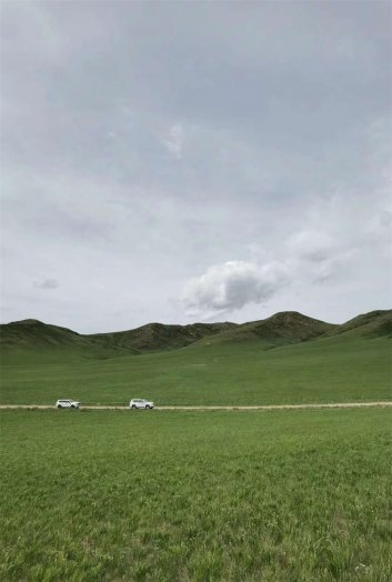 2020年納新草原行 —— 西烏旗草原上的小穿越