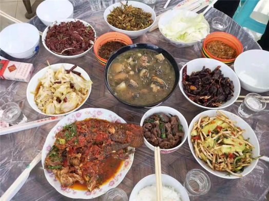 2018納新勐海茶山行 —— 愛(ài)伲族家庭大餐